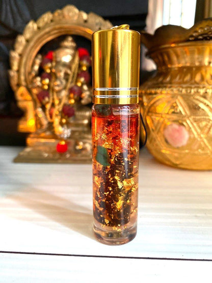 Bottle of Minyak Putri Duyong pelet attraction oil