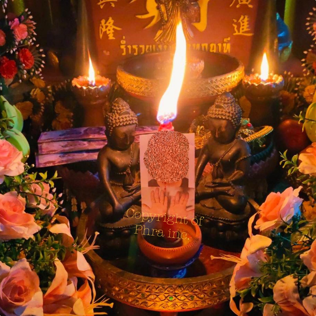 Palm photo wealth ritual performed by Ajarn