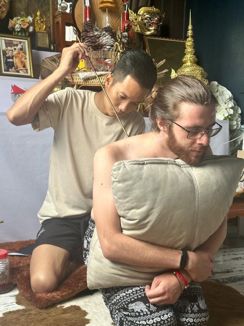 Chiang Mai love reconciliation ritual in progress, performed by Ajarn Apichai