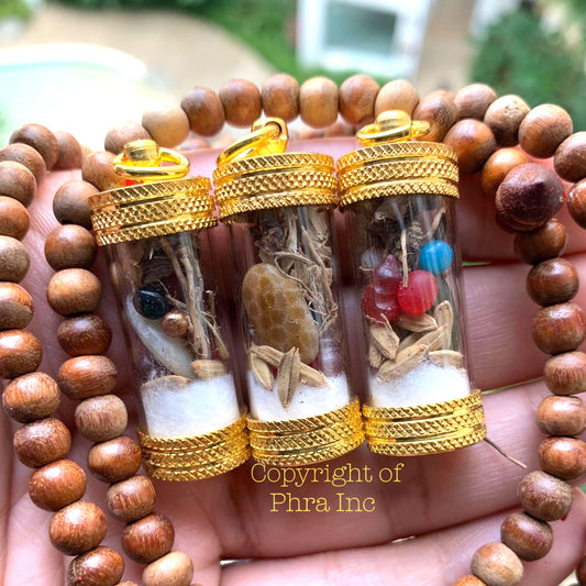 5 Legendary Mustika Pearls wealth takrut amulet, front view