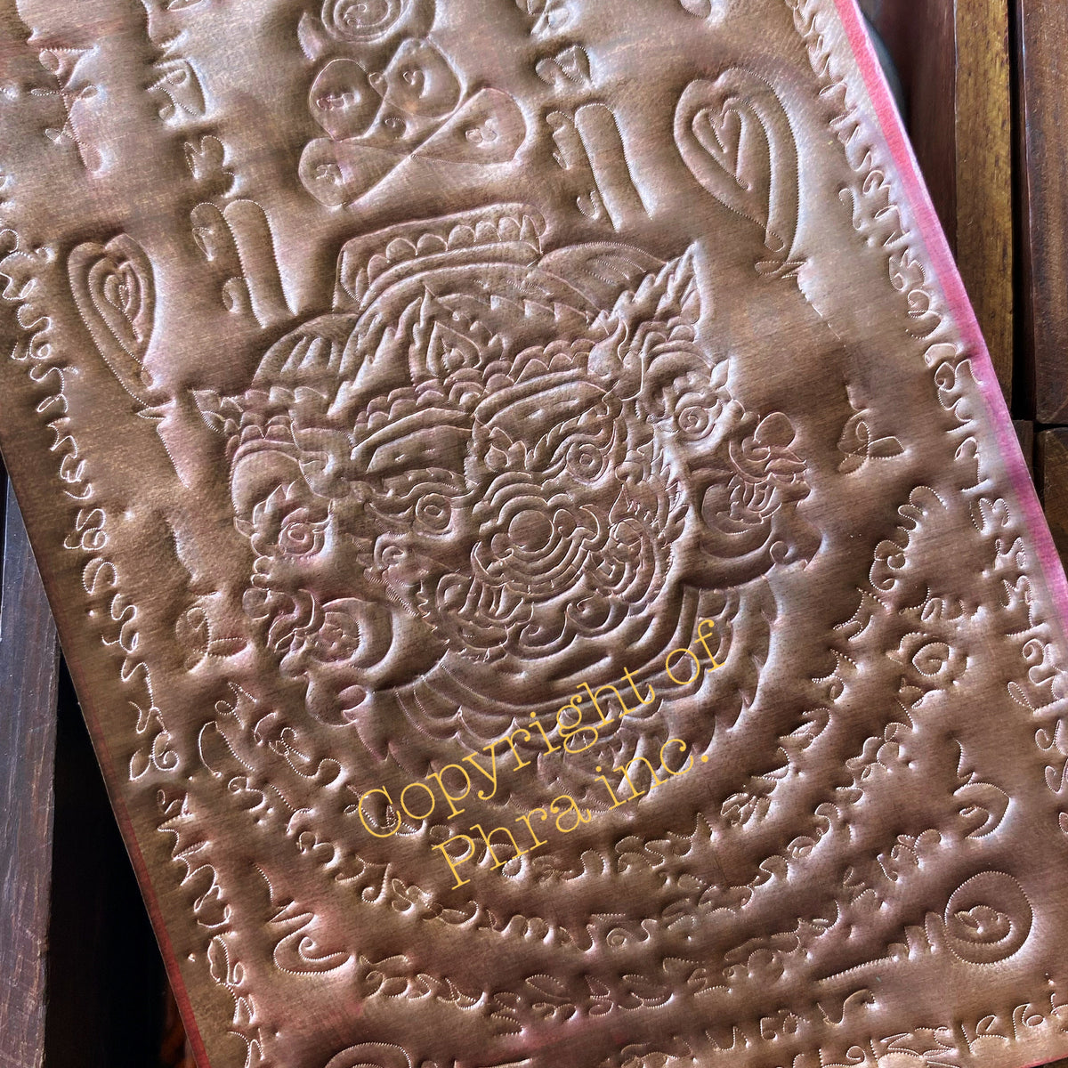 Saath Mahabali Veer Asura yantra takrut, close up