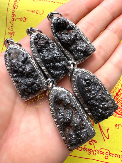 Leklai Lek Nam Phi magical stone, front view