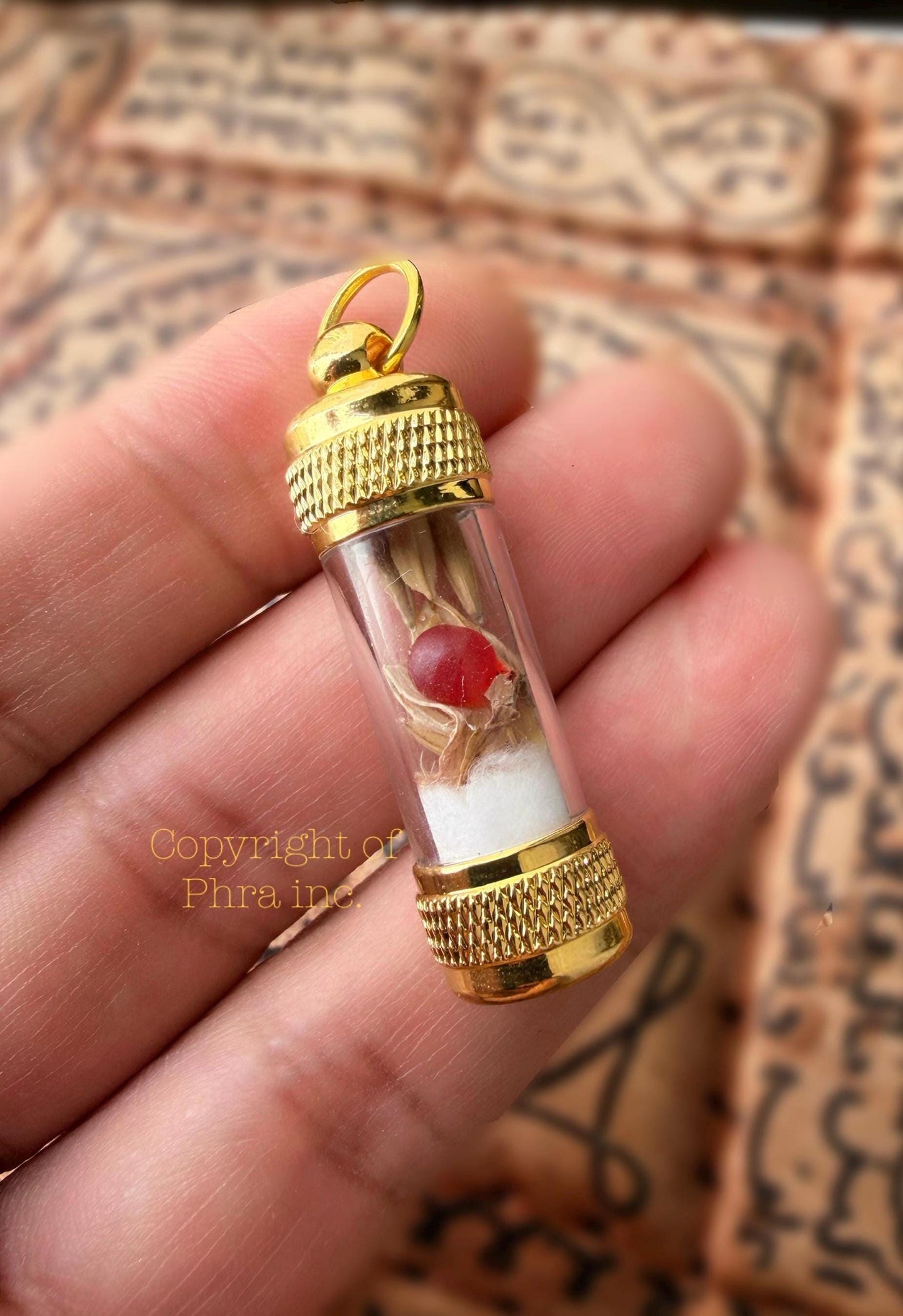 Gambling, Lottery Luck Centipede Pearl for Luck & Wealth Pendant Magical Stone Bezoar Mustika Pearl for Attracting Wealth Stunning Amulet