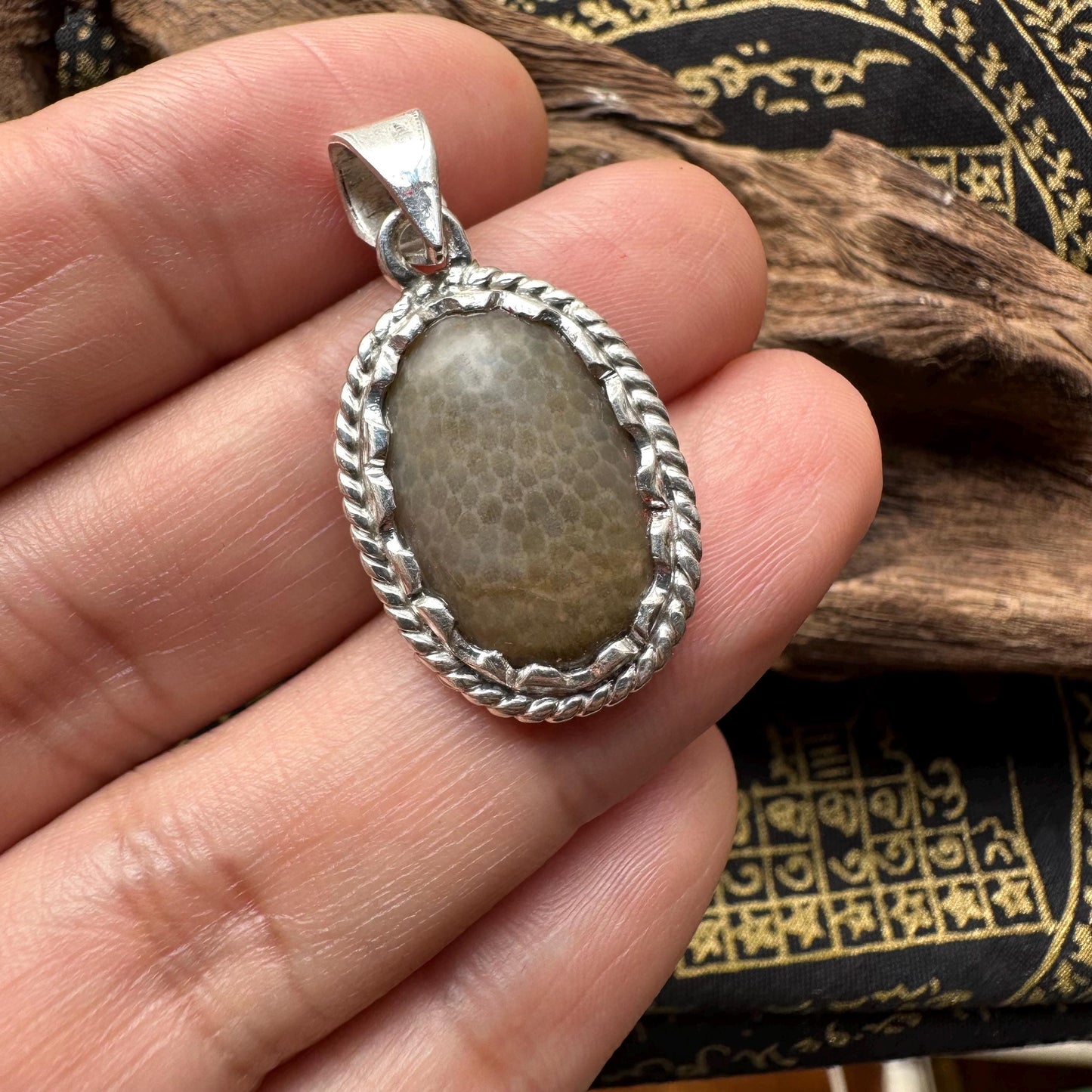 Nagamani Cobra Pearl Silver Pendant – Thai Amulet Charm