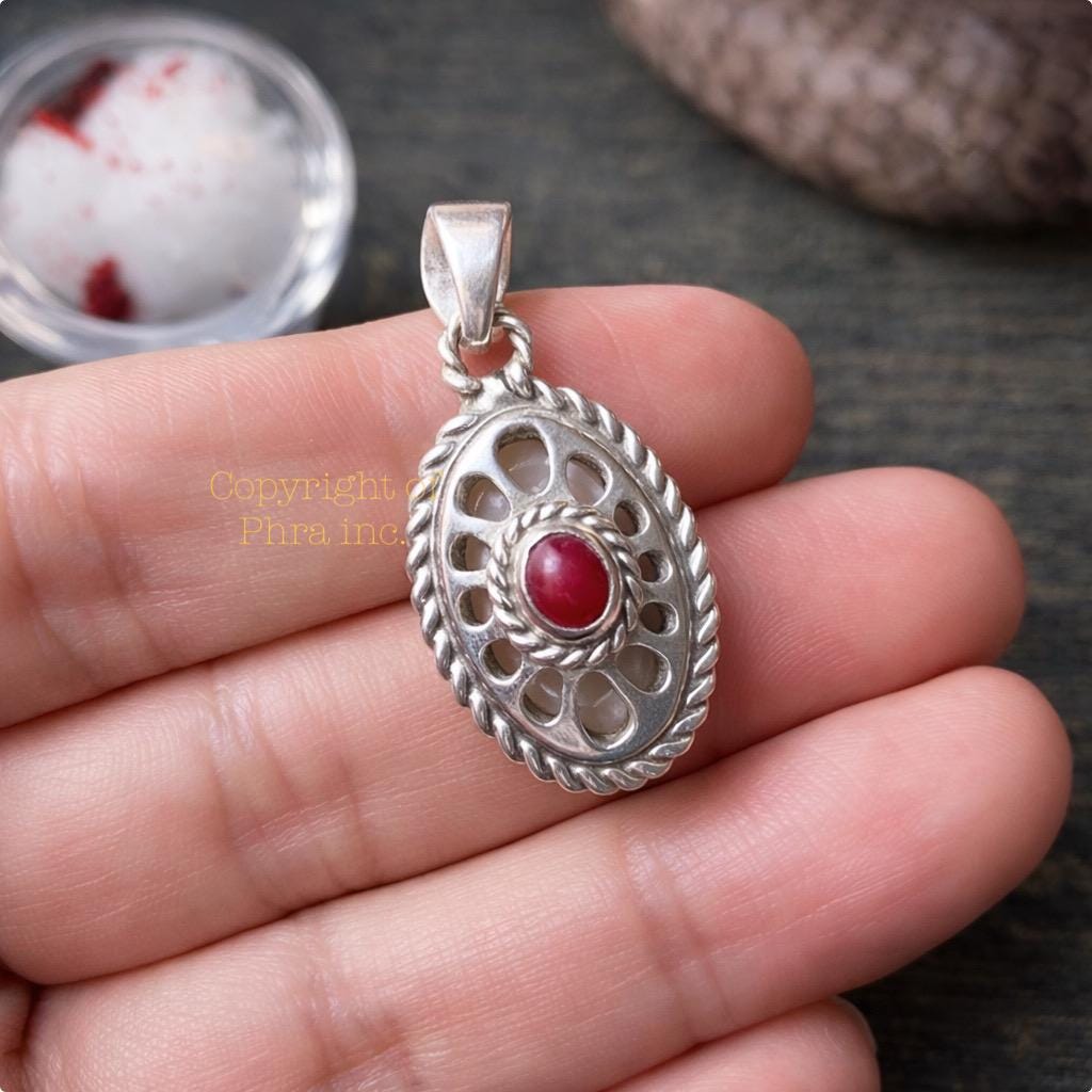 Powerful Nagamani Cobra Pearl & Centipede Pearl Amulet Pendant – Wealth, Luck, Authority and Protection Talisman