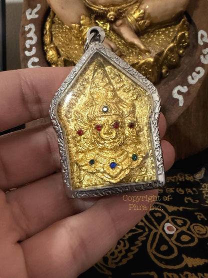 Asura King charm pendant, detail of engraving