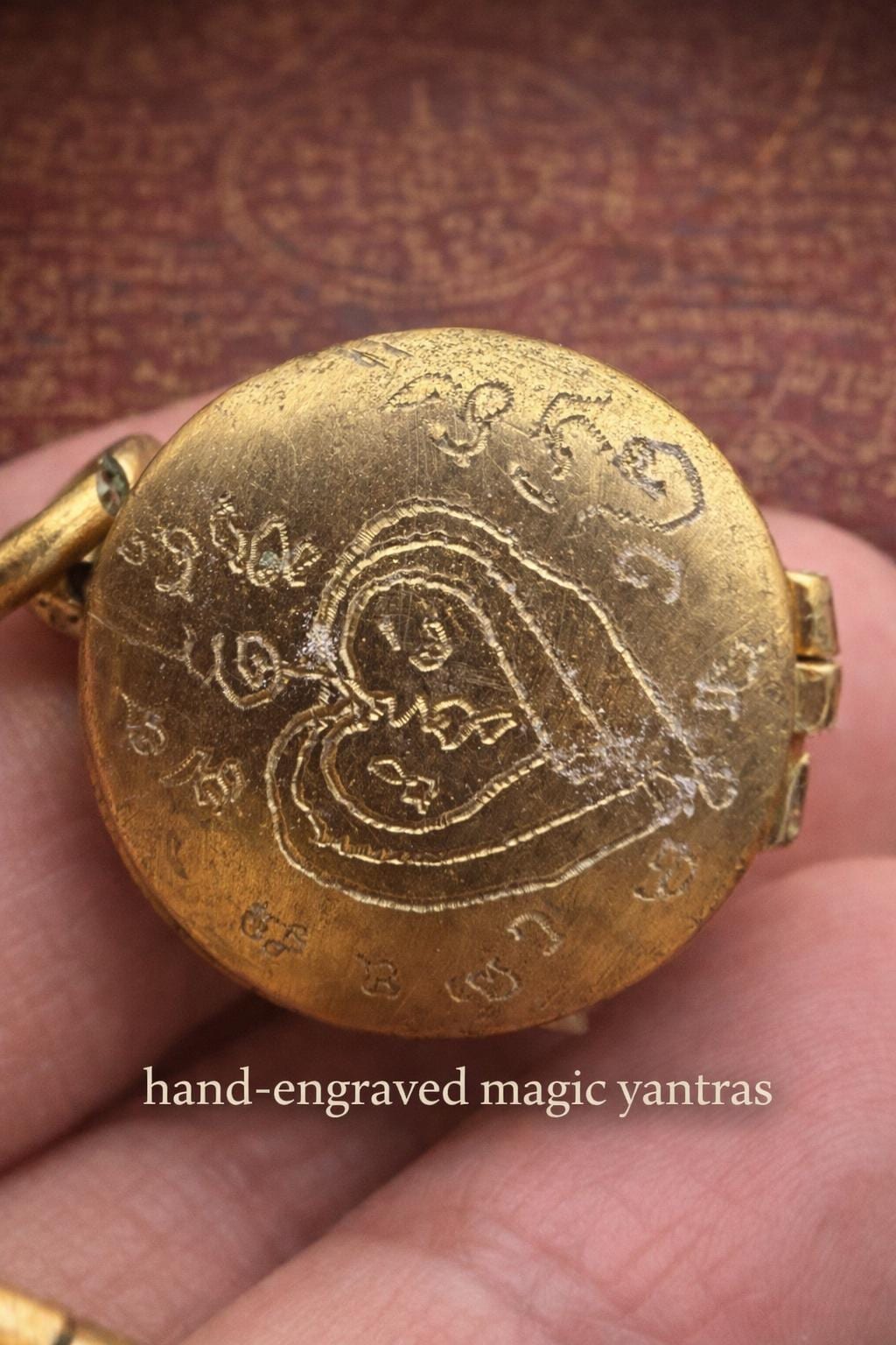 Amazingly Strong Charming Attraction & Persuasion "Golden Speech" Power Wax Pendant Amulet "See Pheung" Charming BeesWax Thai Magic Locket