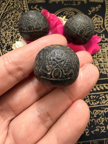 One eye coconut Rahu talisman with packaging