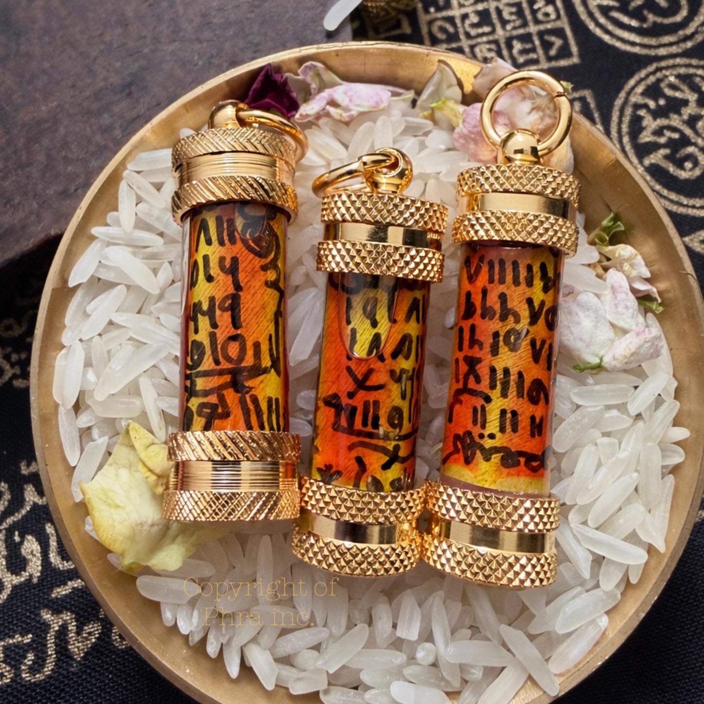 Powerful King 3in1 Wealth, Attraction,& Protection Taweez Oil Amulet Khiaa Musulmani Solomonic Charm Pendant for All Round Benefit Blessing