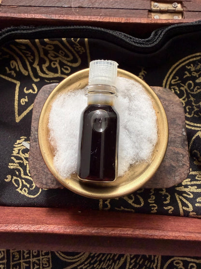 Jawara Shakti oil shown with box packaging