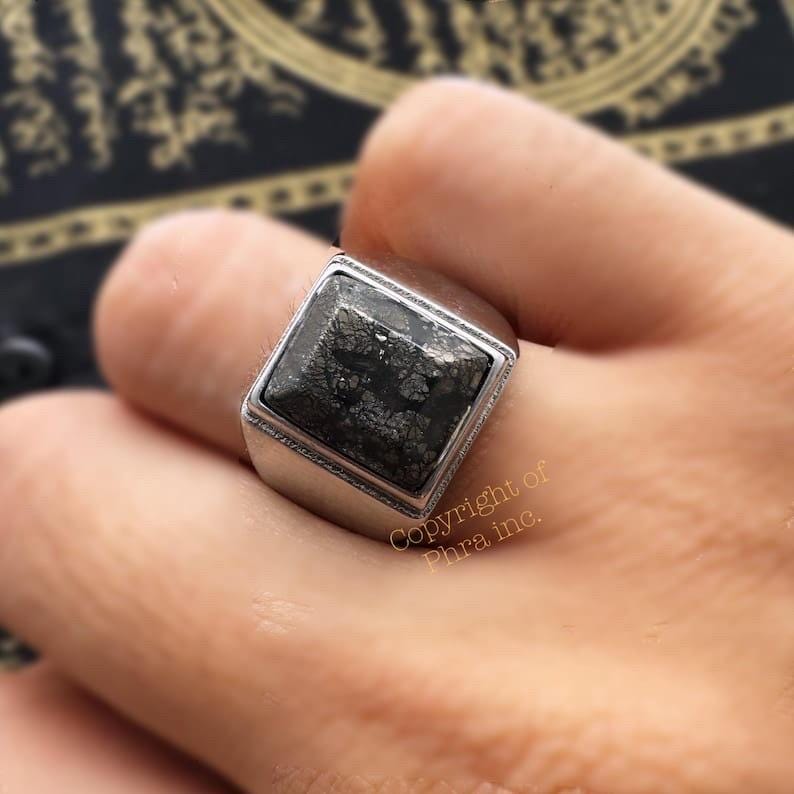 Powerful Lightning Stone (Batu Petir) - Protection, Strong Spiritual Energy, Internal Healing, Psychic Development - Spiritual Pendant/Ring