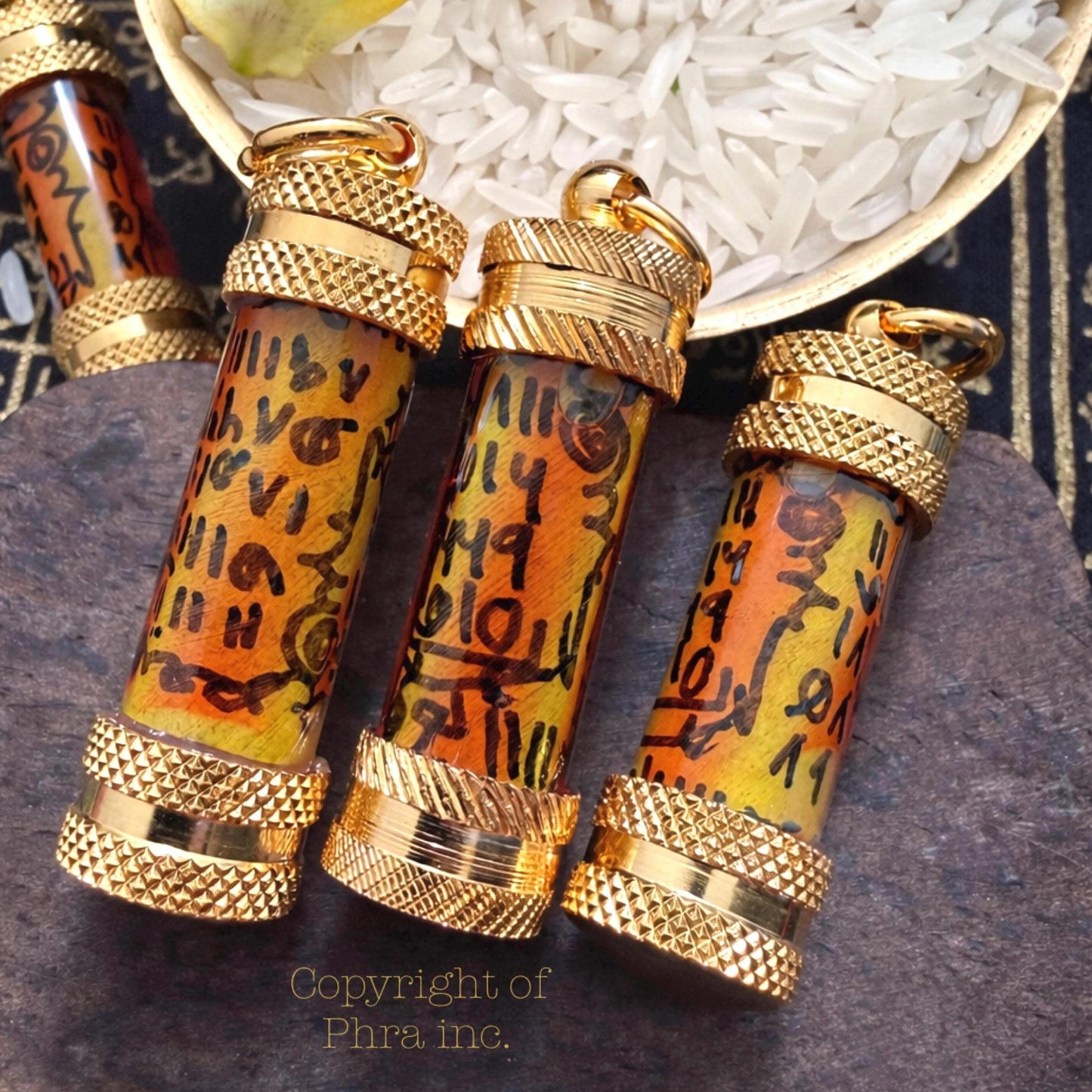 Powerful King 3in1 Wealth, Attraction,& Protection Taweez Oil Amulet Khiaa Musulmani Solomonic Charm Pendant for All Round Benefit Blessing