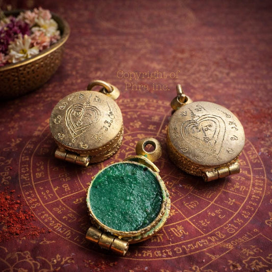 Amazingly Strong Charming Attraction & Persuasion "Golden Speech" Power Wax Pendant Amulet "See Pheung" Charming BeesWax Thai Magic Locket