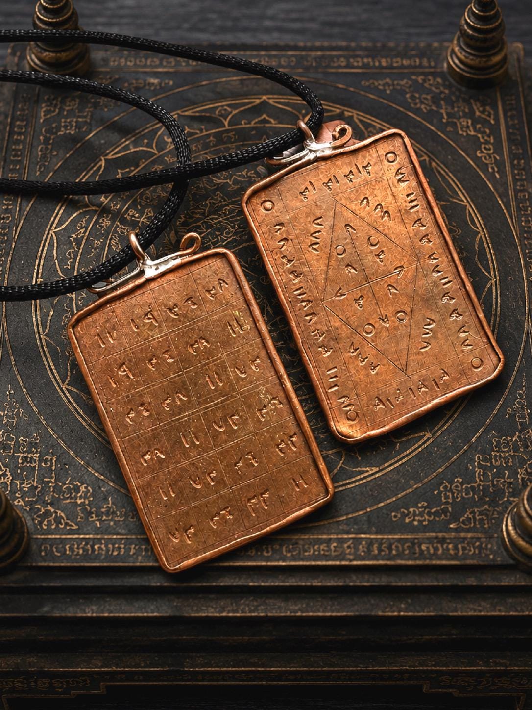 Solomonic King Taweez yantra copper pendant, front view