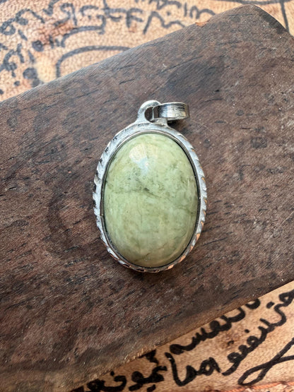 Hercules Stone pendant, detail of the green stone