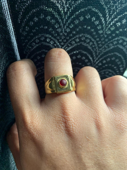 Centipede Pearl ring presented with packaging
