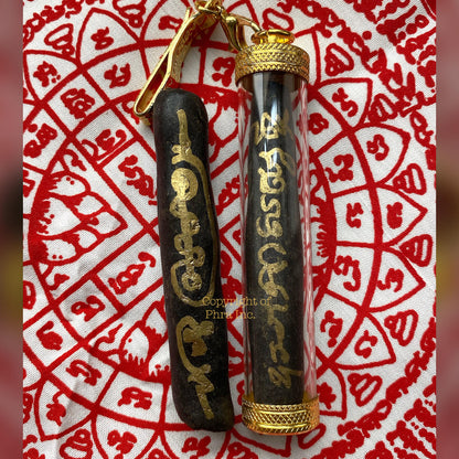Khun Paen amulet pendant shown at an angle